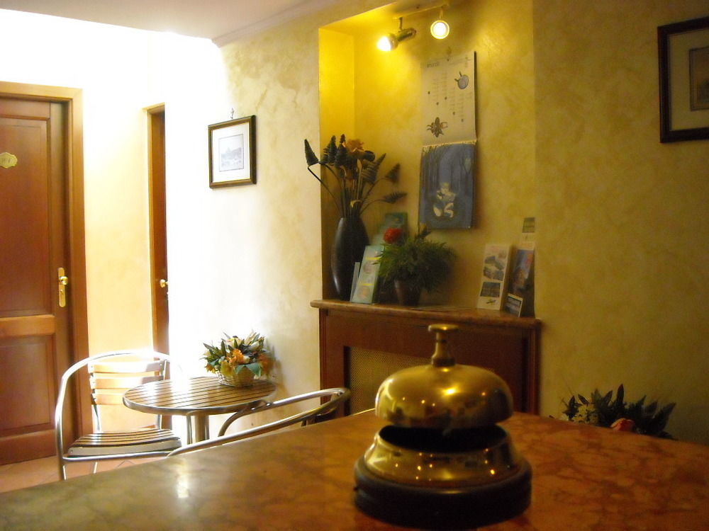 Nights In Rome Bed and Breakfast Buitenkant foto